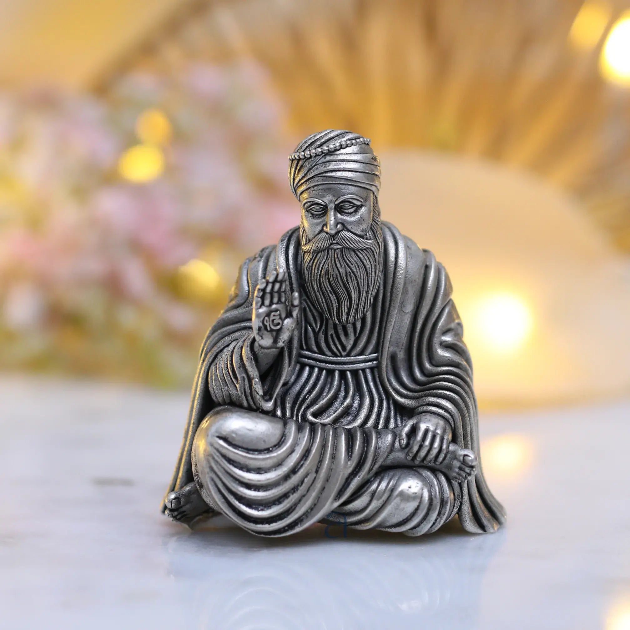 925 Sterling Silver Antique Finish Hollow Guru Nanak Ji Idol