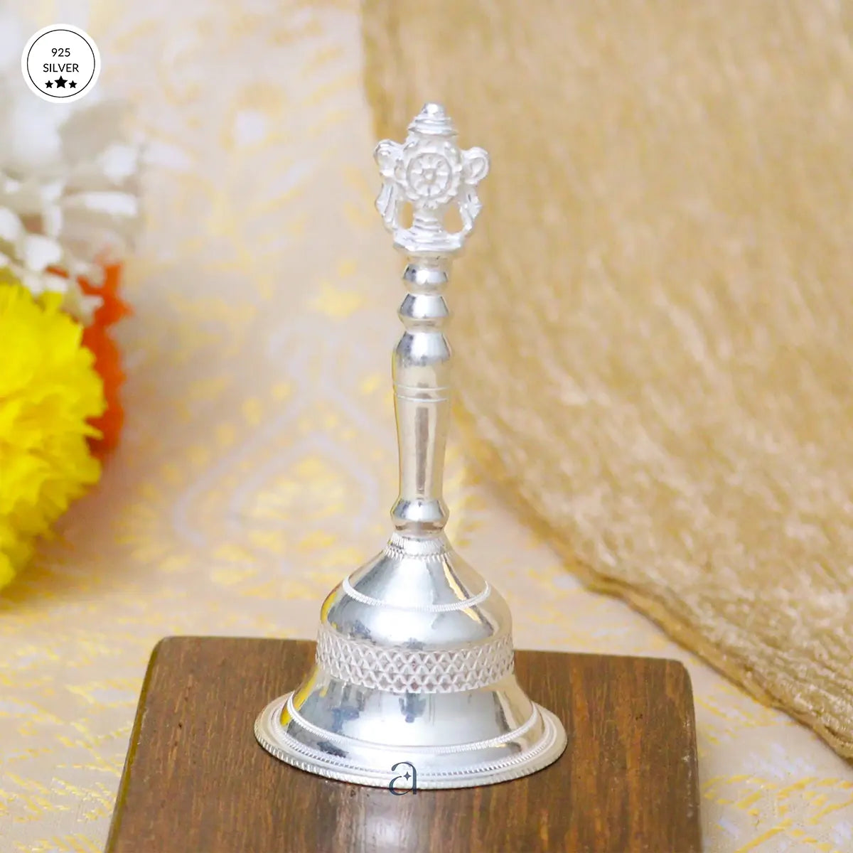 Shankh Chakra Ghanti