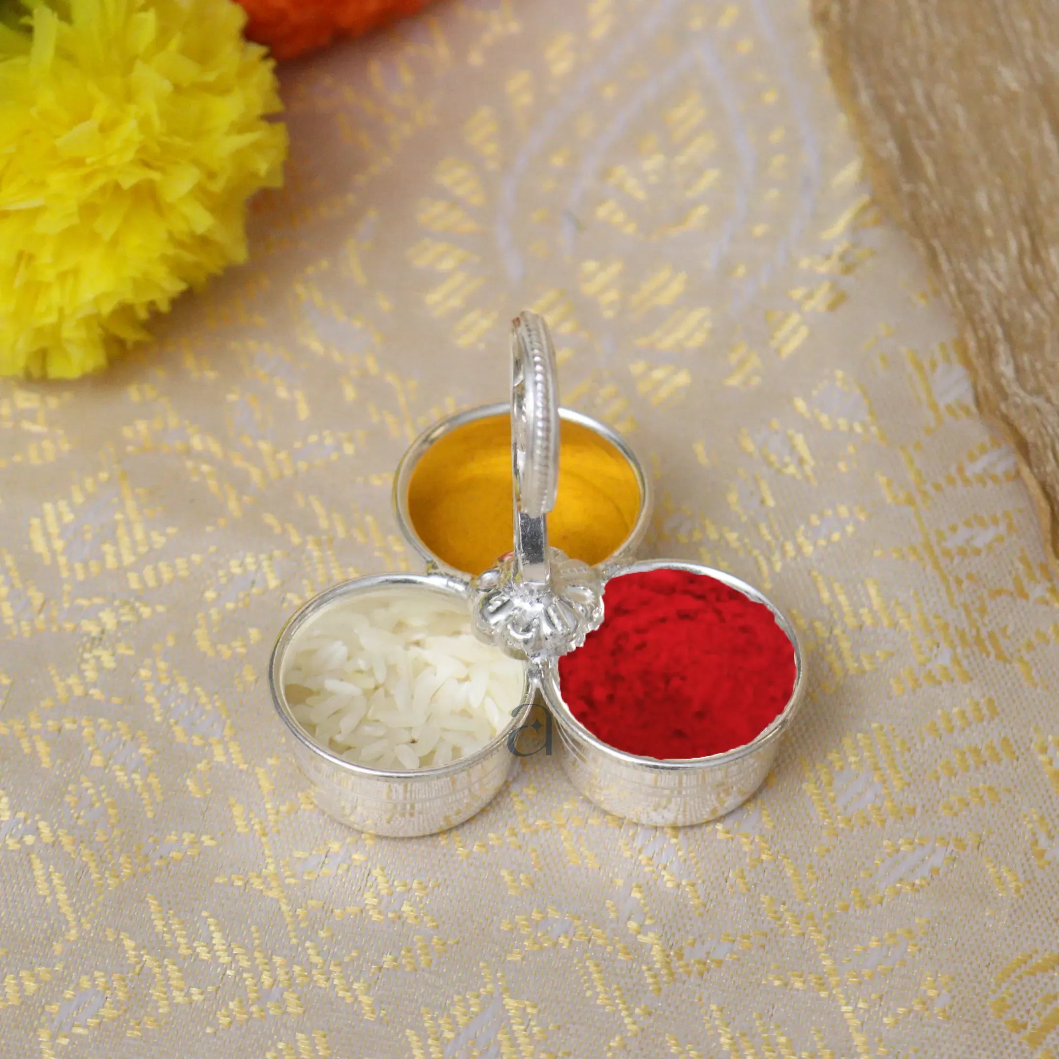Elegant Designed Silver Karanda