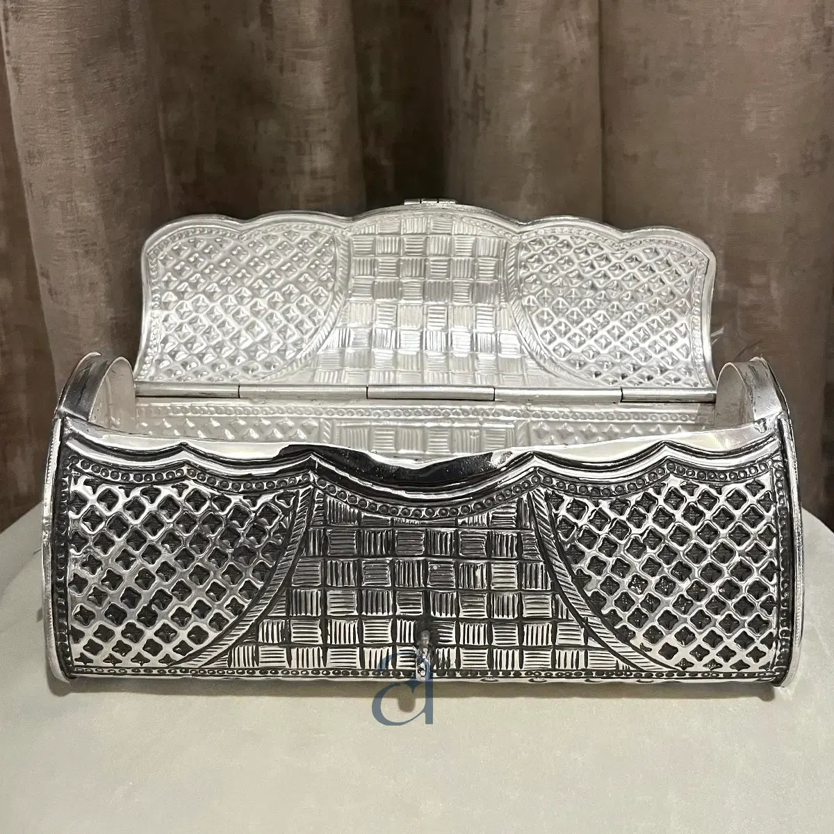 Classic Antique Silver Purse