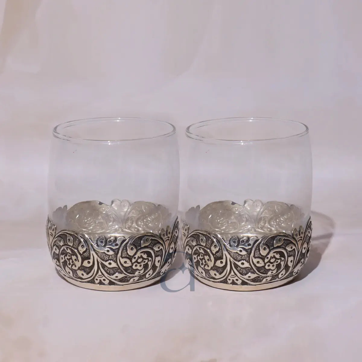 Vintage Elegance Antique Silver Glasses Set (Set of 2)