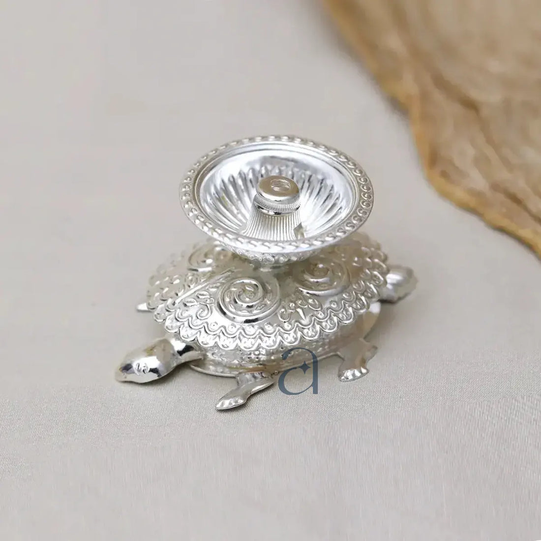 Turtle Silver Niranjan