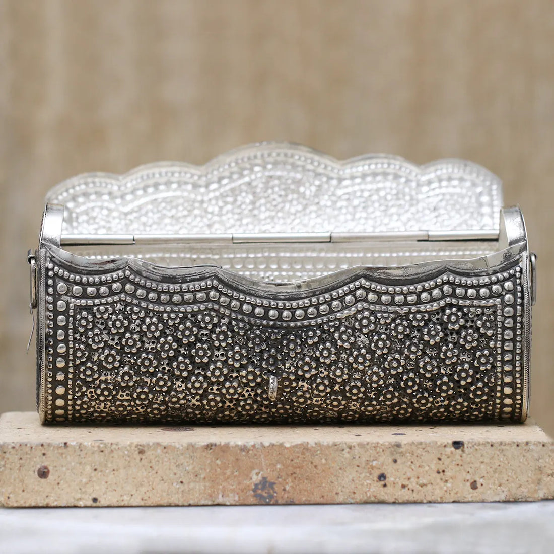 Sterling Silver Antique Purse with Hand Engraved Patterns