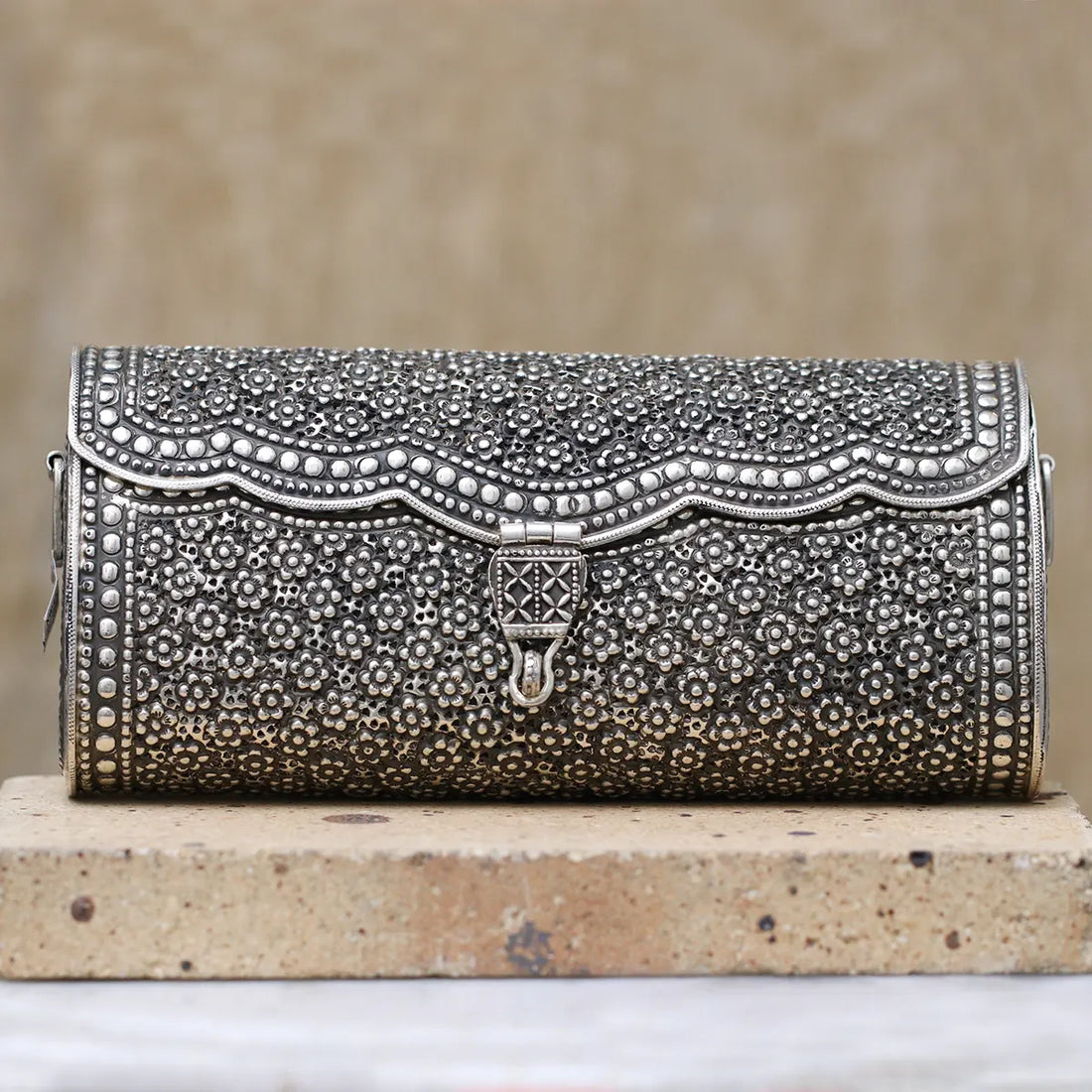 Sterling Silver Antique Purse with Hand Engraved Patterns