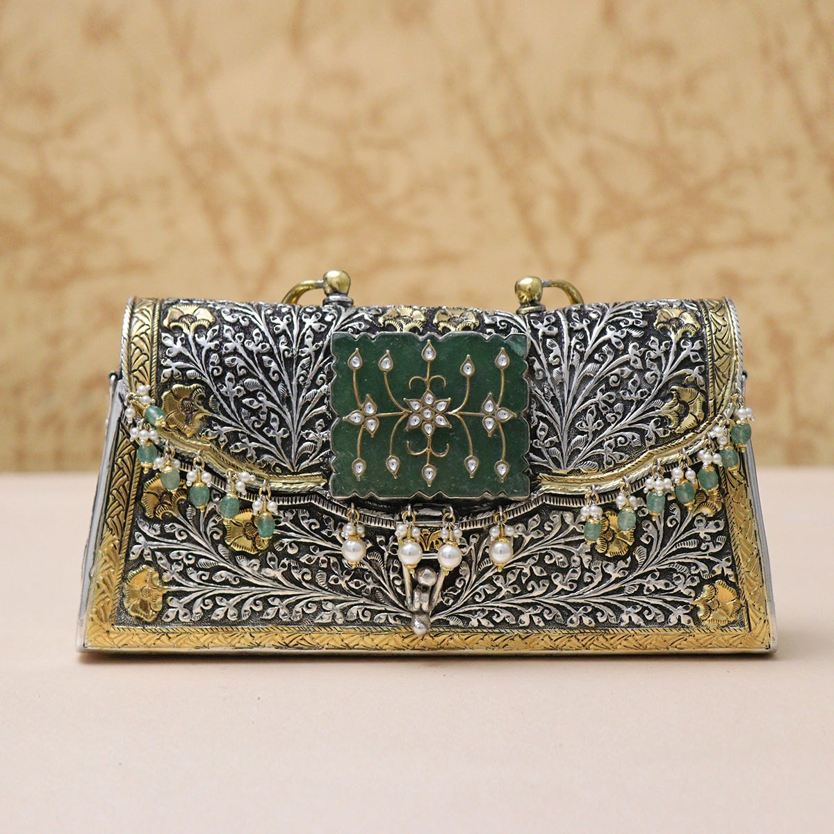 925 Antique Silver Purse with Green Stone Design