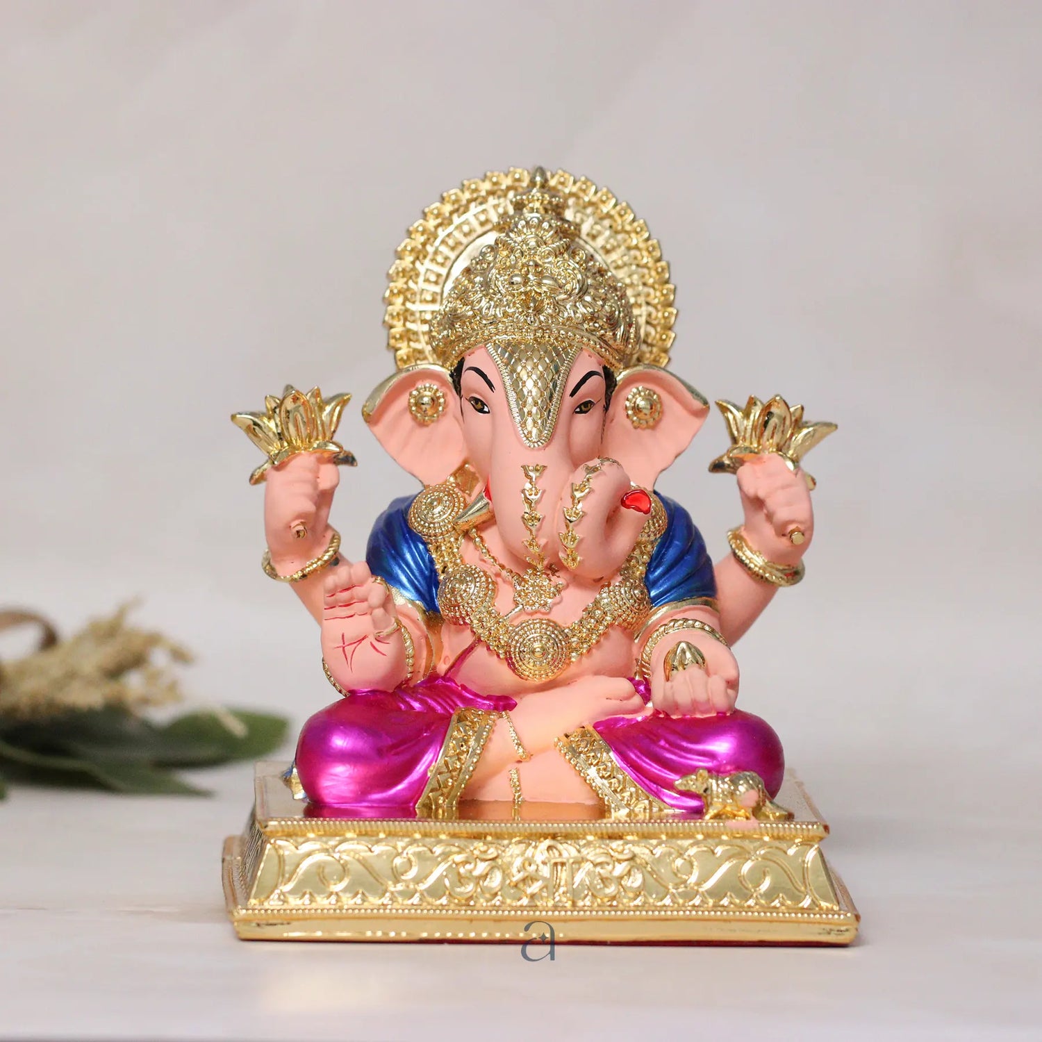 Dagdusheth Ganeshji Idol