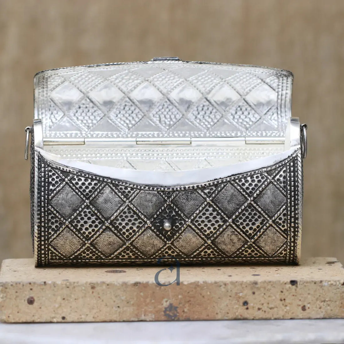 Heritage Collection Antique Silver Purse