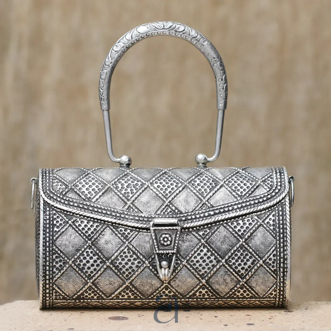 Heritage Collection Antique Silver Purse