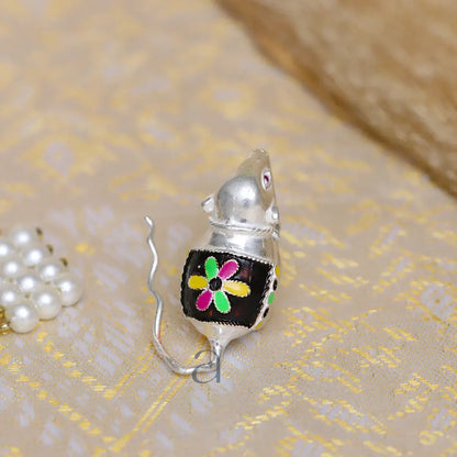 Black Colored Silver Mushakraj