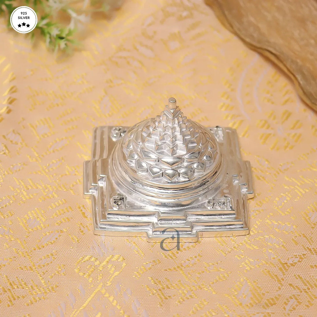 925 Pyramid Designed Silver Shree Yantra