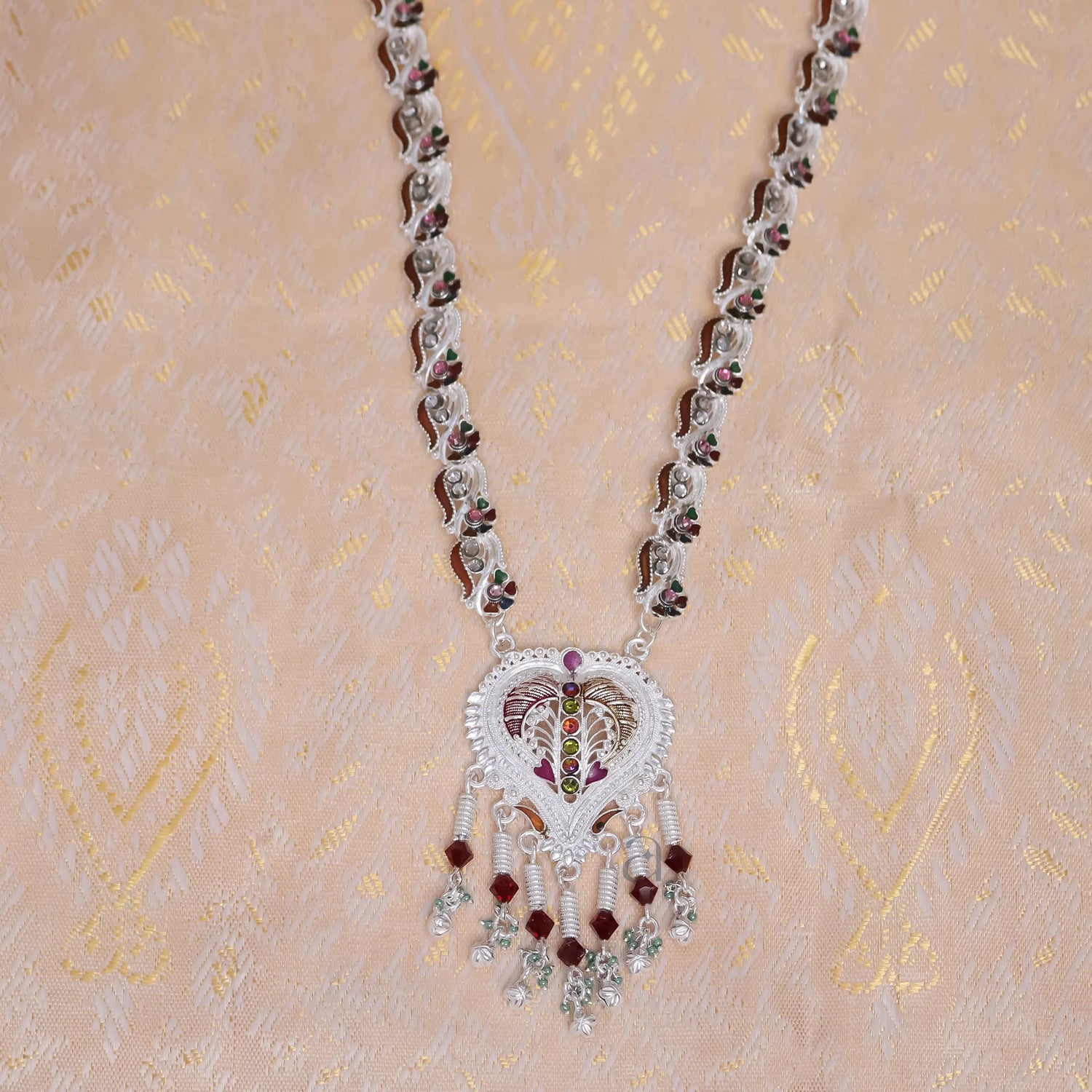 Sacred Silver Haar