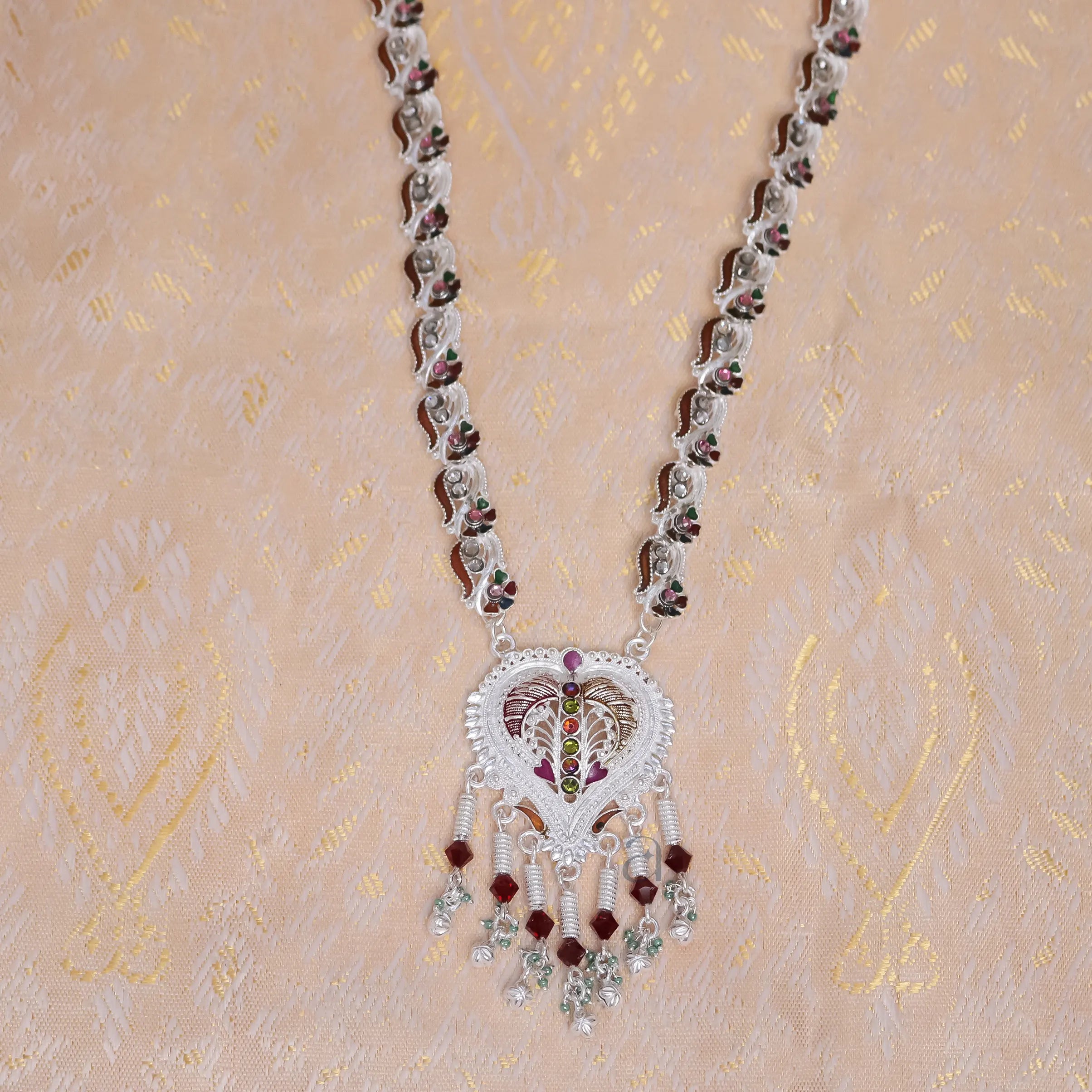 Sacred Silver Haar