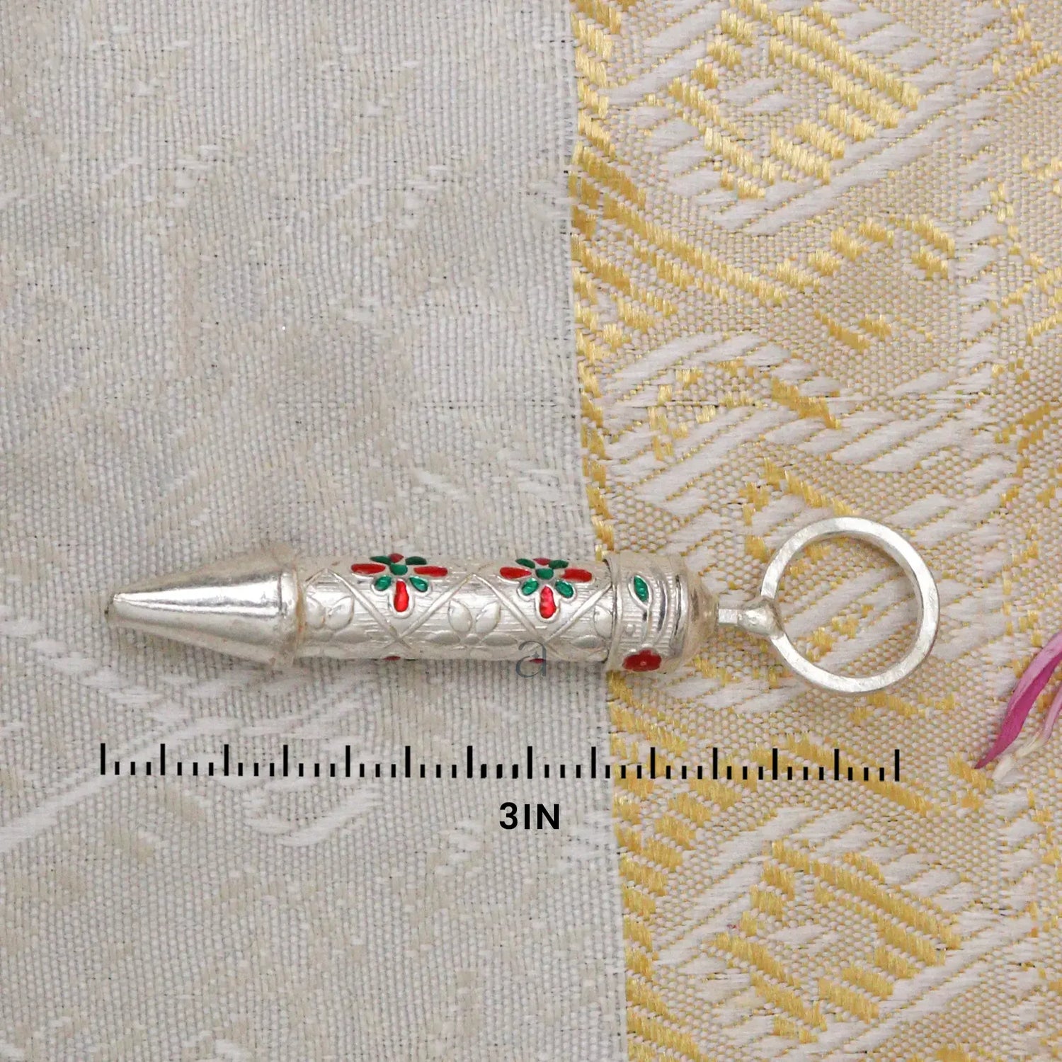 Charming Silver Pichkari